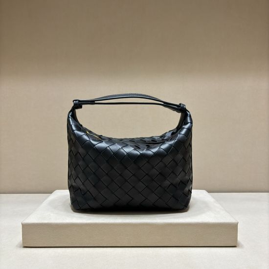Bottega Veneta Intrecciato Lambskin Lunch Box Bag 3002