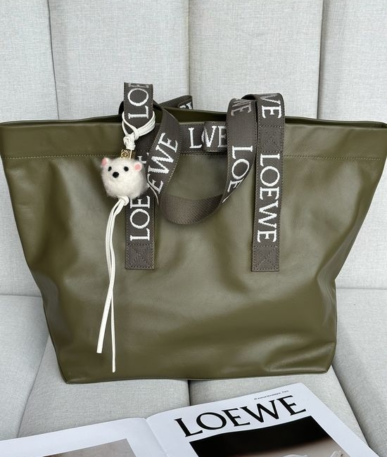 Loewe Fold Shopper Grained Leather Bag 2205