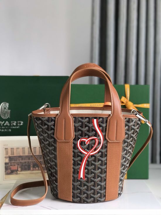 Goyard BELHARRA Small Bucket Bag 8523