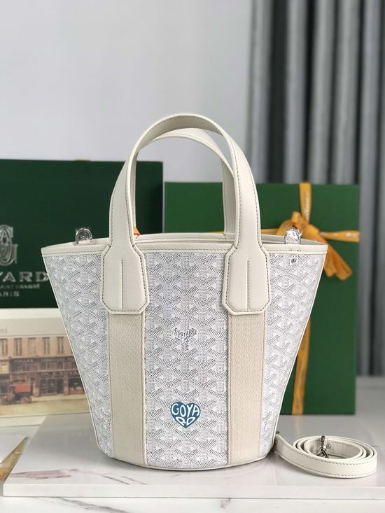 Goyard Belharra Small Bucket Bag 120230