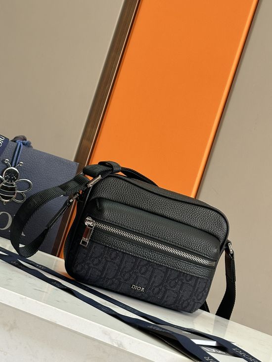 Christian Dior Rider Zipper Messenger Bag 2ESWS034YKS_93910