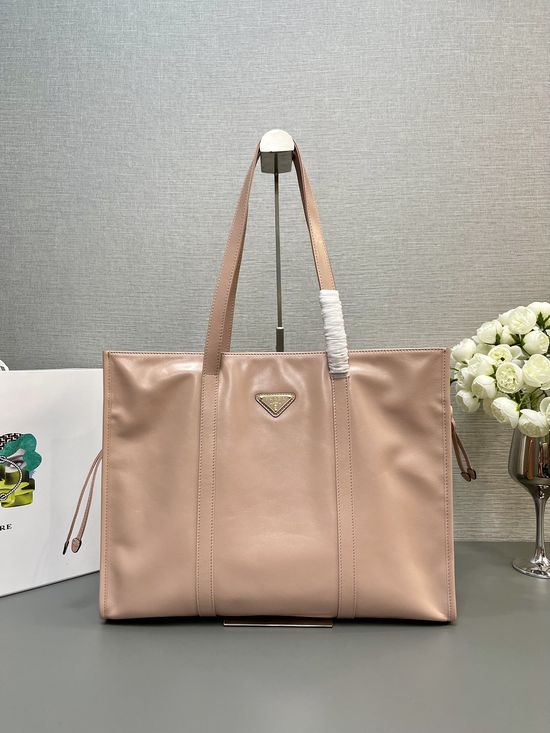 Prada Oil Wax Leather Tote Bag 1BG460