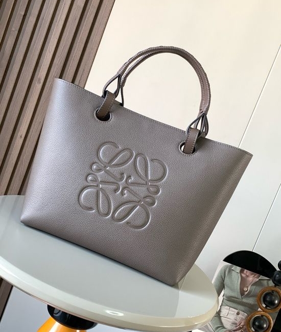 Loewe Anagram Tote Medium Leather Bag 9300