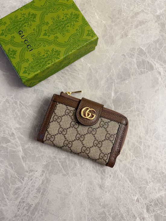 Gucci GG Marmont PVC Card Holder 725662
