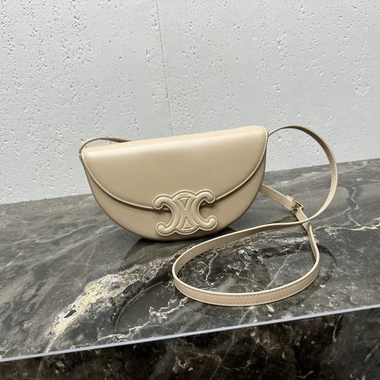 Celine BESACE TRIOMPHE Smooth Cowhide Handbag 111233