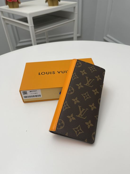 Louis Vuitton Brazza Wallet M82551