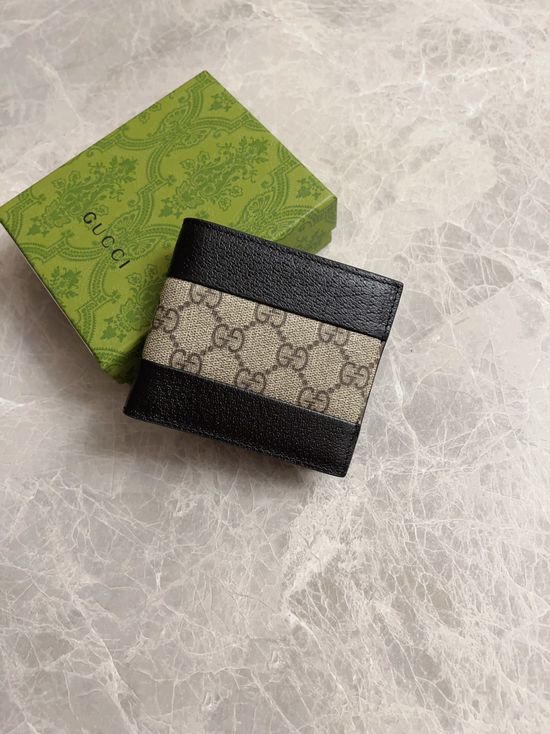 Gucci GG Supreme Leather Wallet 795480