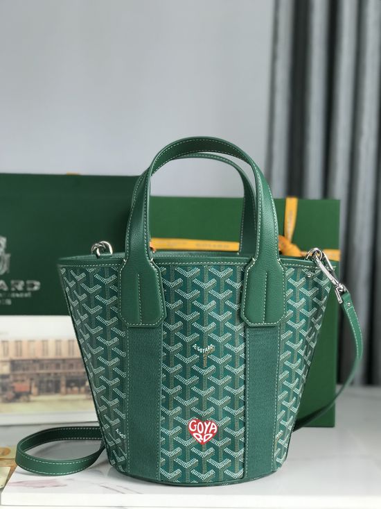 Goyard BELHARRA Small Bucket Bag 120230