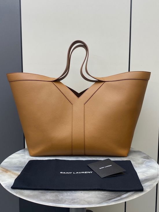 Yves Saint Laurent Leather Tote Shopping Bag 817602