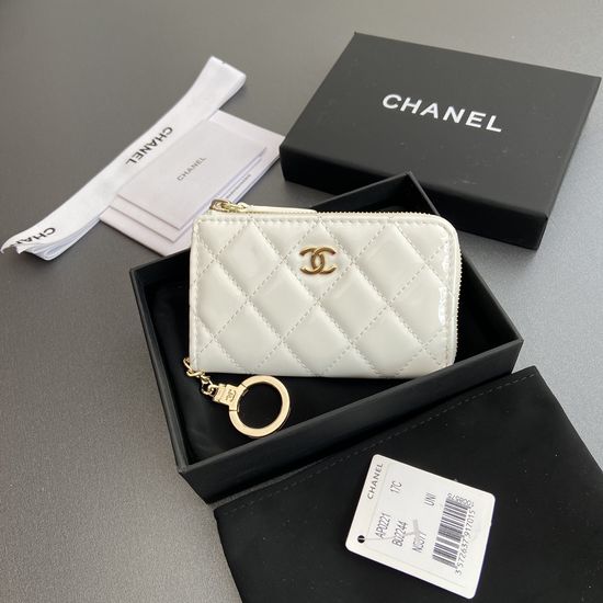 Chanel Quilted Zip Card Holder with Chain 0221