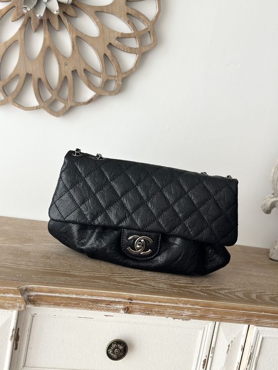 Chanel Vintage Cloud Shoulder Bag A2223
