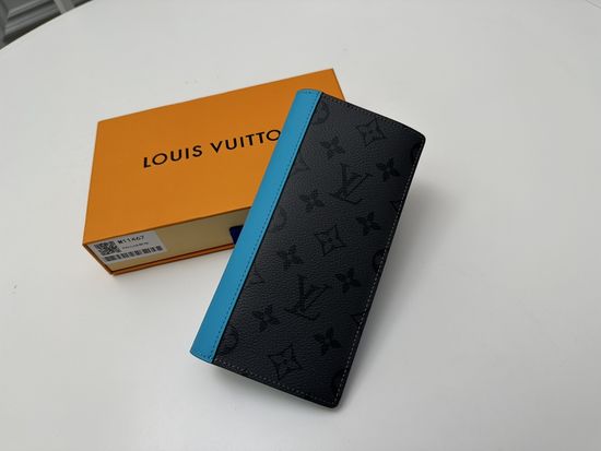 Louis Vuitton Brazza Wallet M11467