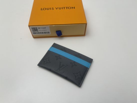 Louis Vuitton Monogram Eclipse Reverse Card Case M11471