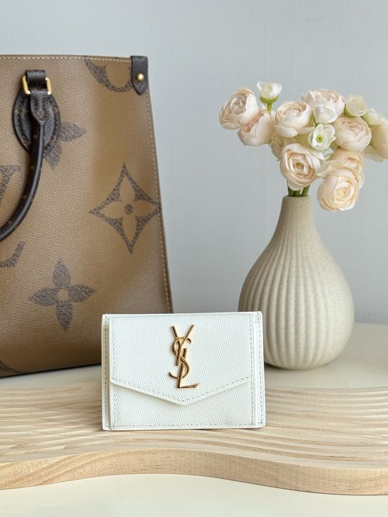 Yves Saint Laurent Card Holder Flap Wallet 582305