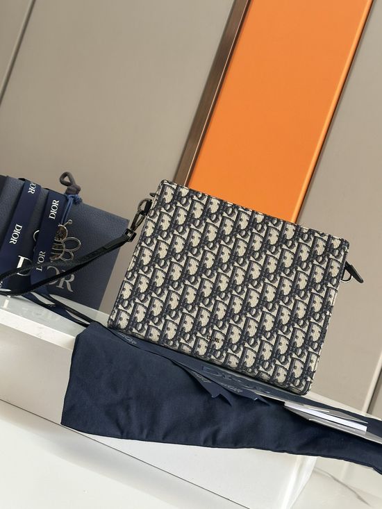 Christian Dior Oblique A5 Clutch 2ESCA483YKY_H03E