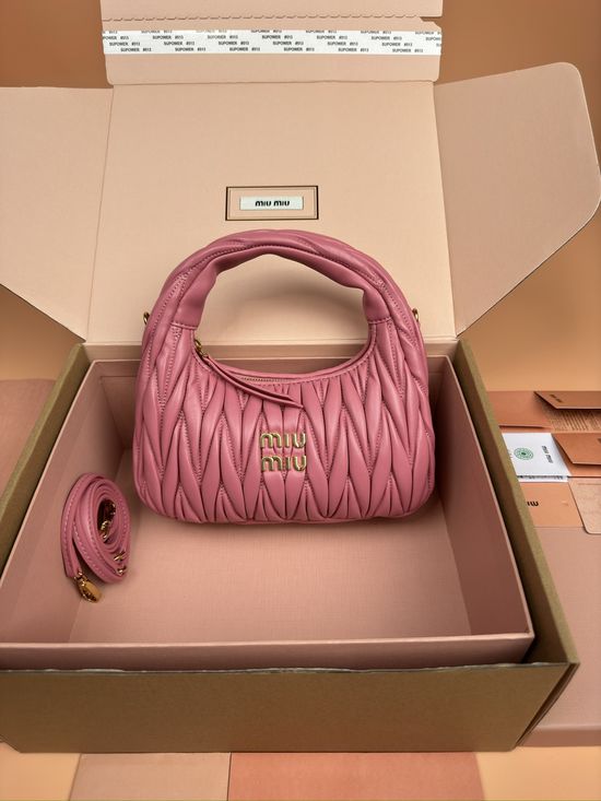 Miu Miu Wander Matelasse Hobo Bag in Pink 5BC125