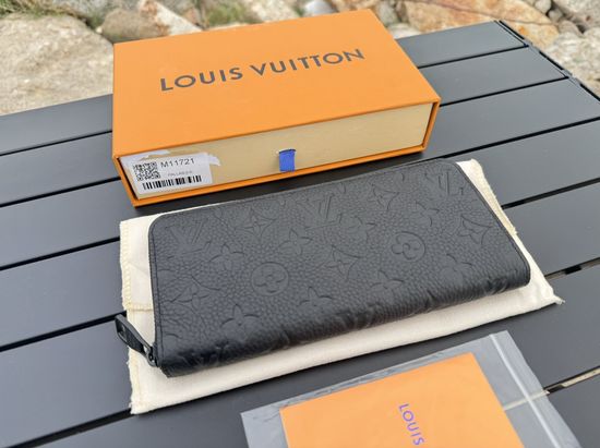 Louis Vuitton Zippee Wallet Horizonal Redesigned M11721