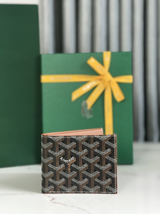 Goyard Chic 8-Card Leather Wallet with Cash Layer 020603