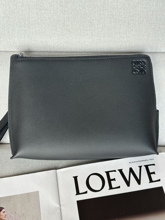Loewe Soft Grain Leather Zipper Clutch 3058