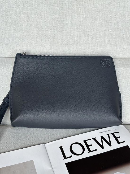 Loewe Soft Grained Leather L Zip Clutch 3058#