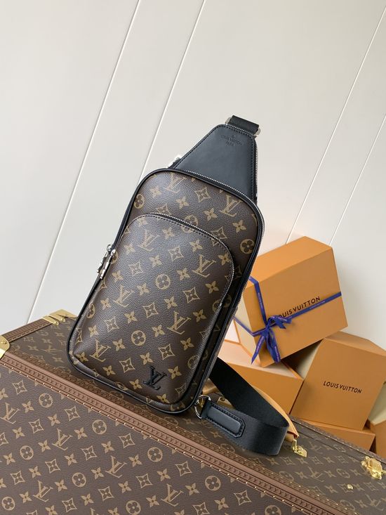 Louis Vuitton Avenue Damier Graphite Canvas Shoulder Bag M46327