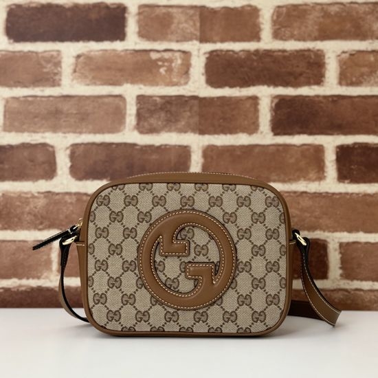 Gucci Canvas Leather Tote 820429