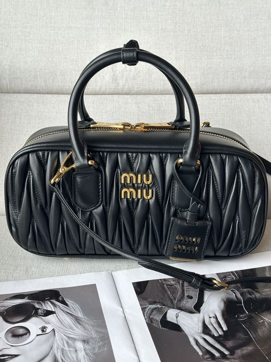 Miu Miu Bowling Bag Classic Matelasse bc148A
