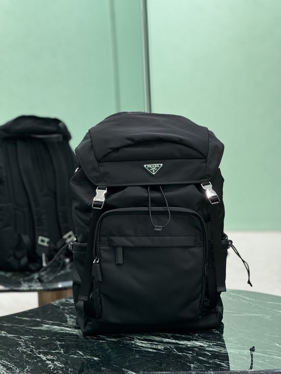 Prada Re-Nylon Multi-compartment Backpack 2VZ090