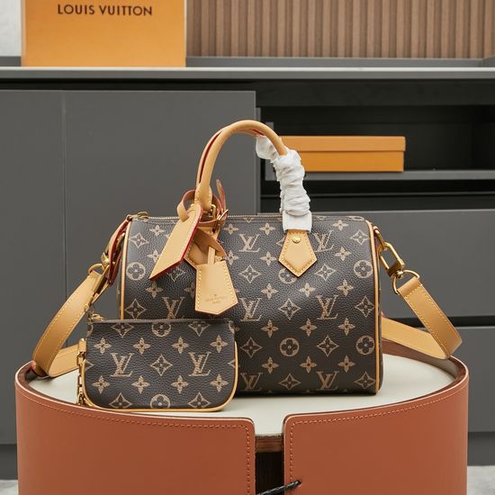 Louis Vuitton Speedy P9 Bandoulière Monogram Bag M24425
