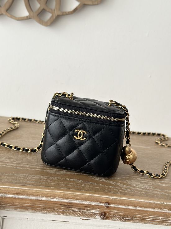 Chanel Mini Classic Chain Box Handbag 66014