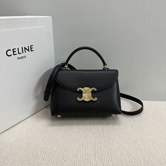 Celine Triomphe Kelly Handbag 118113