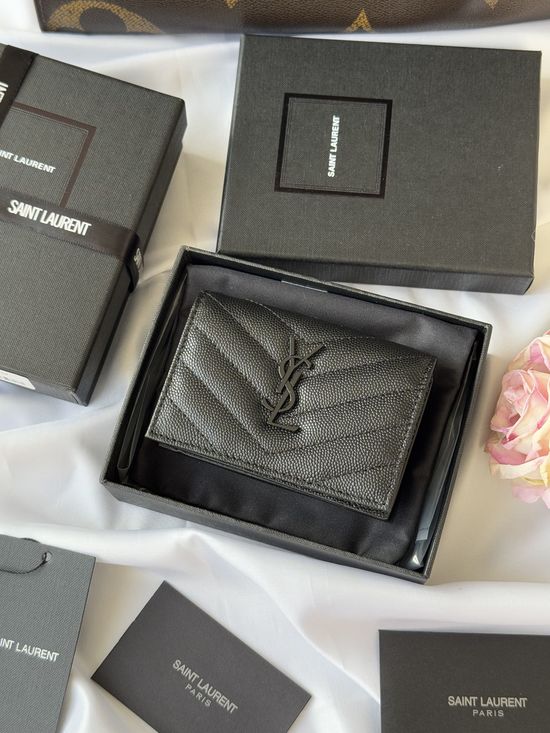Yves Saint Laurent Short Wallet Caviar Leather Card Holder 596323