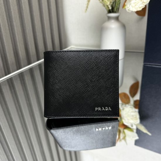 Prada Saffiano Leather Short Wallet 2M0513