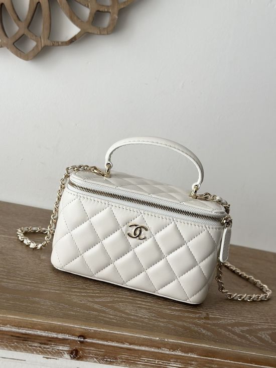 Chanel Large Chain Cosmetic Case With Handle 17071