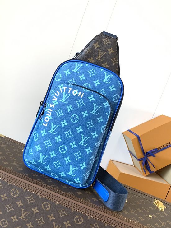 Louis Vuitton Avenue Shoulder Bag Monogram M23782