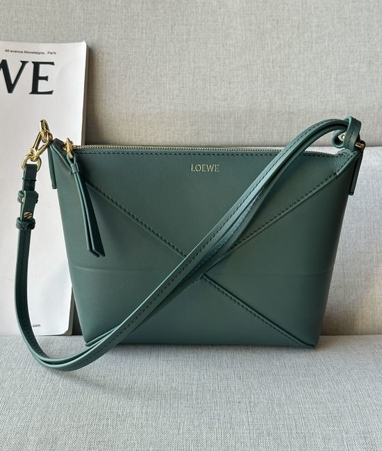 Loewe Puzzle Fold Pouch Leather Handbag 9711