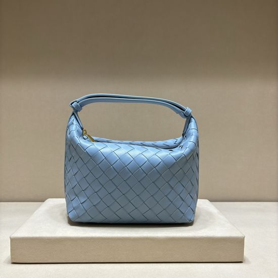 Bottega Veneta Intrecciato Leather Lunch Bag 3002