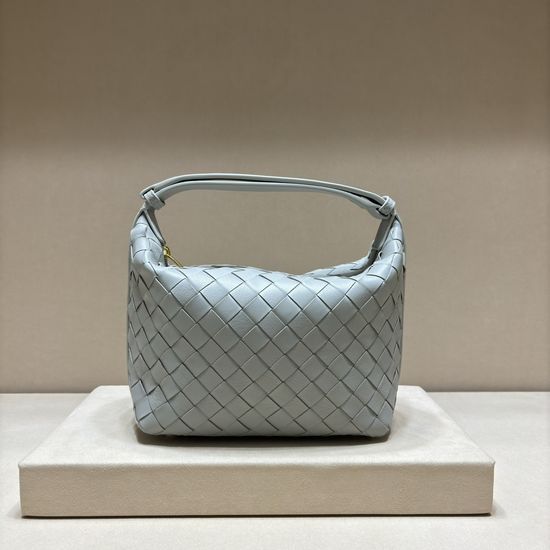 Bottega Veneta Intrecciato Lambskin Shoulder Lunch Bag 3002