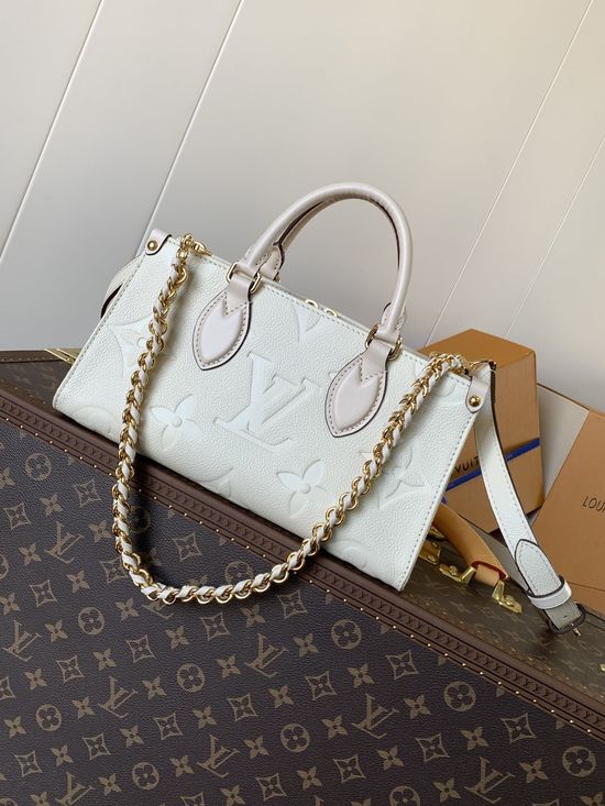 Louis Vuitton OnTheGo East West Tote Bag M23640