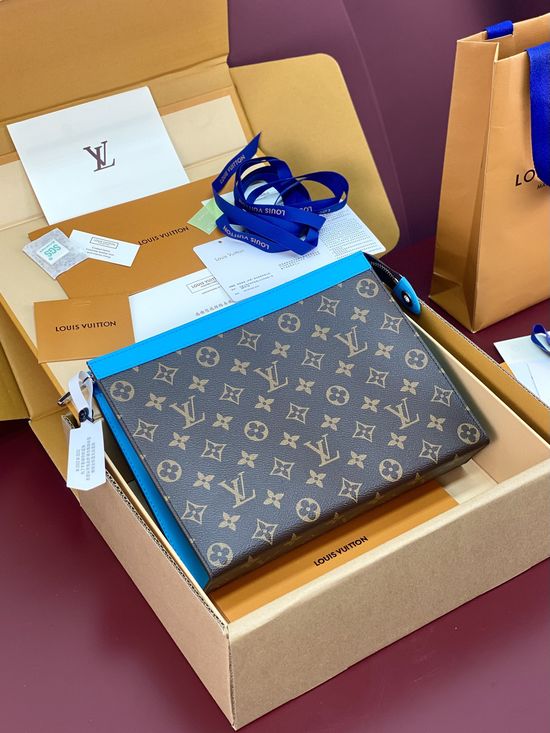 Louis Vuitton POCHETTE VOYAGE Medium Clutch M12820