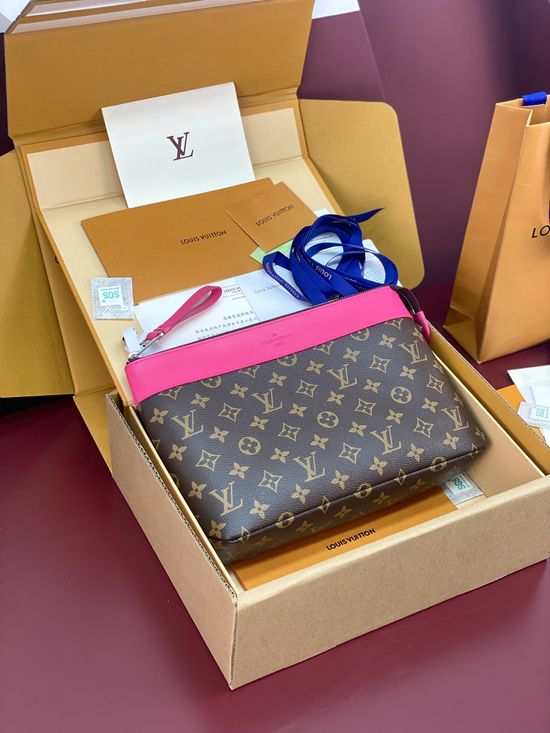 Louis Vuitton Pochette Voyage Souple Handbag M13199
