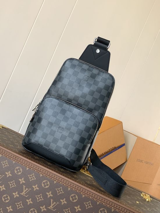 Louis Vuitton AVENUE Shoulder Bag N41719