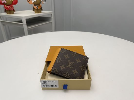 Louis Vuitton Portefeuille Multiple Canvas Wallet M12837