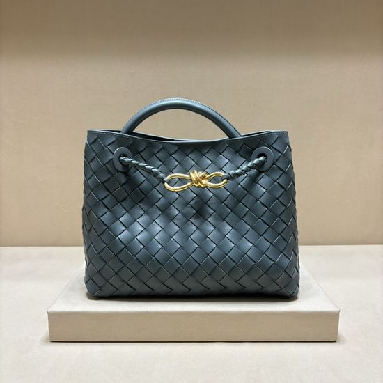 Bottega Veneta Intrecciato Woven Leather Handbag 7463