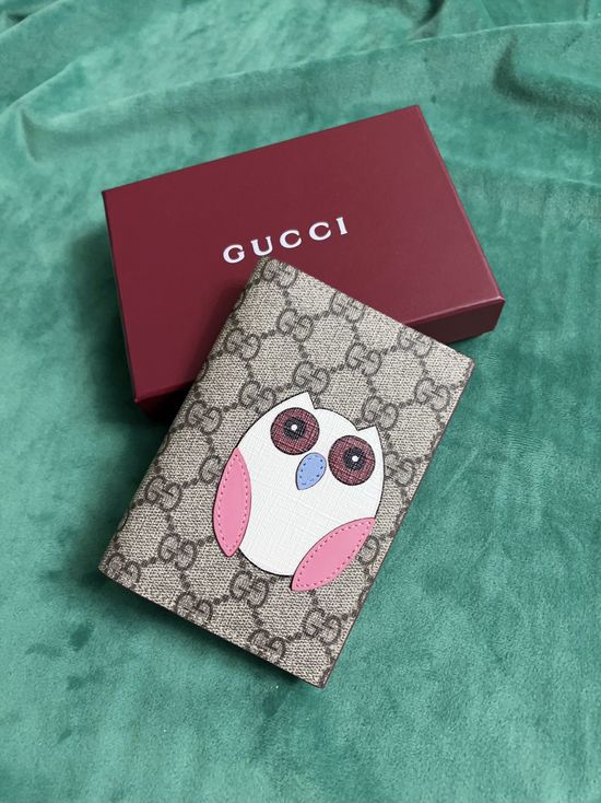 Gucci Wallet Series Cartoon Pattern Passport Holder 810072