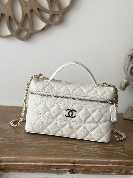 Chanel 25C Lunch Box Bag Grain Cowhide 66002