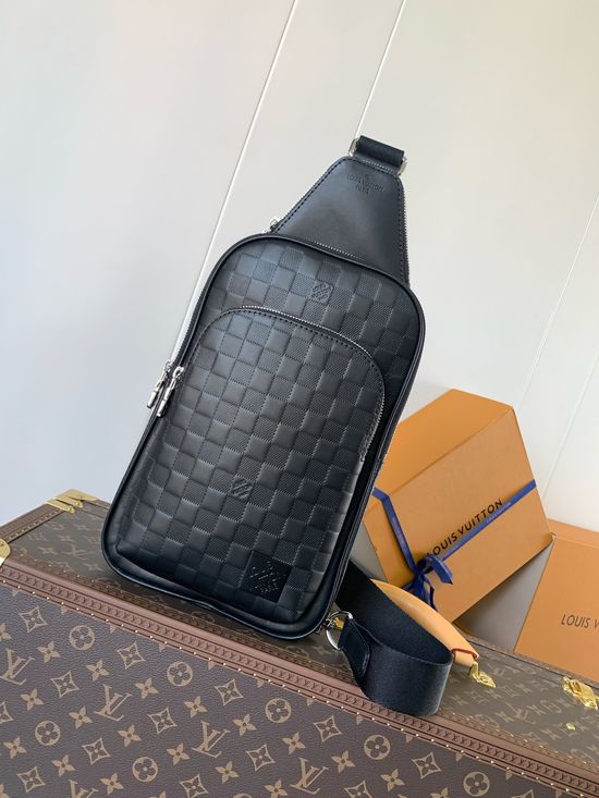 Louis Vuitton Avenue Damier Infini Shoulder Bag N45303