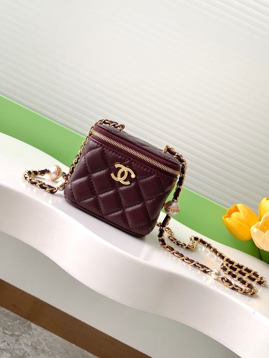 Chanel Cosmetic Bag Pearl Chain Lambskin AP4386