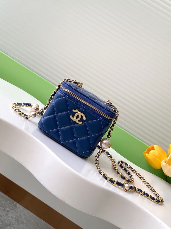 Chanel Cosmetic Bag Pearl Chain Lambskin AP4386