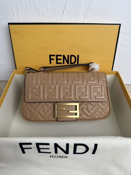 Fendi Baguette Medium Chain Leather Handbag 793